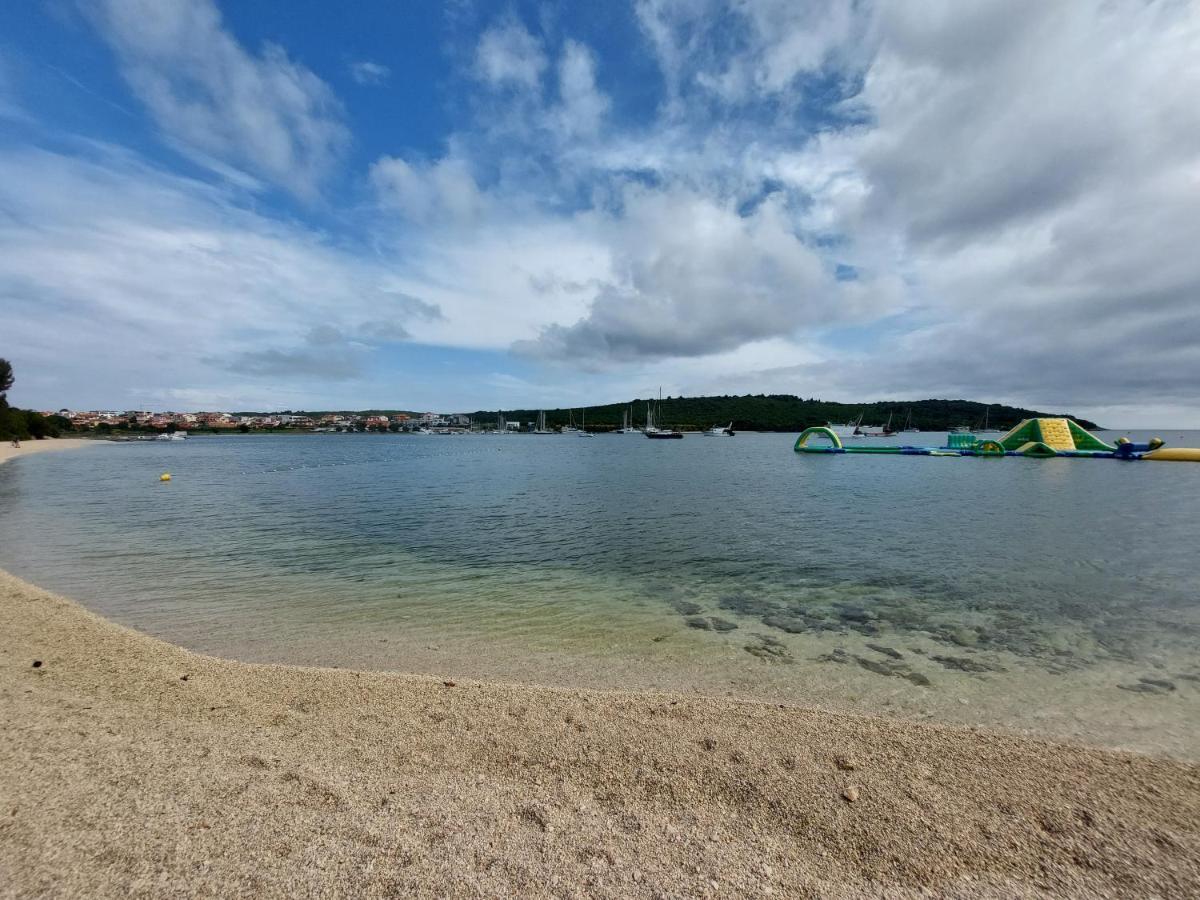 Bora Seaview Apartma *